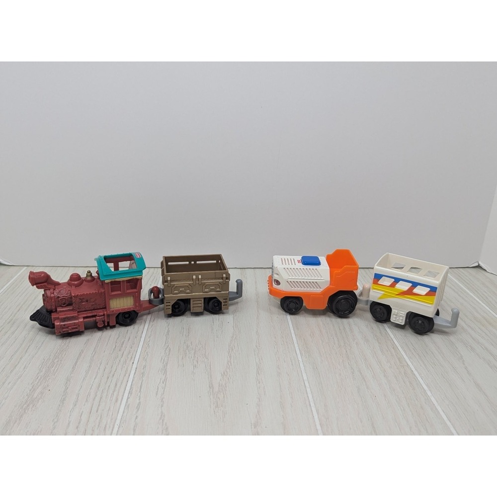 Fisher-Price GeoTrax Lot‎ of 4 Engines & Rail Cars red orange yellow